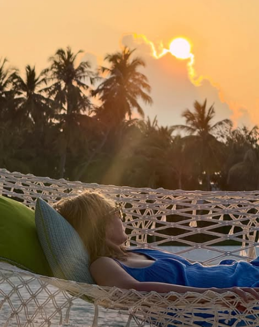 69-річна зірка серіалу "Секс і місто" Кім Кеттролл позувала в купальнику 